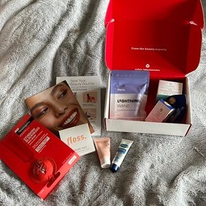 Allure Beauty Box - Winter Wonders